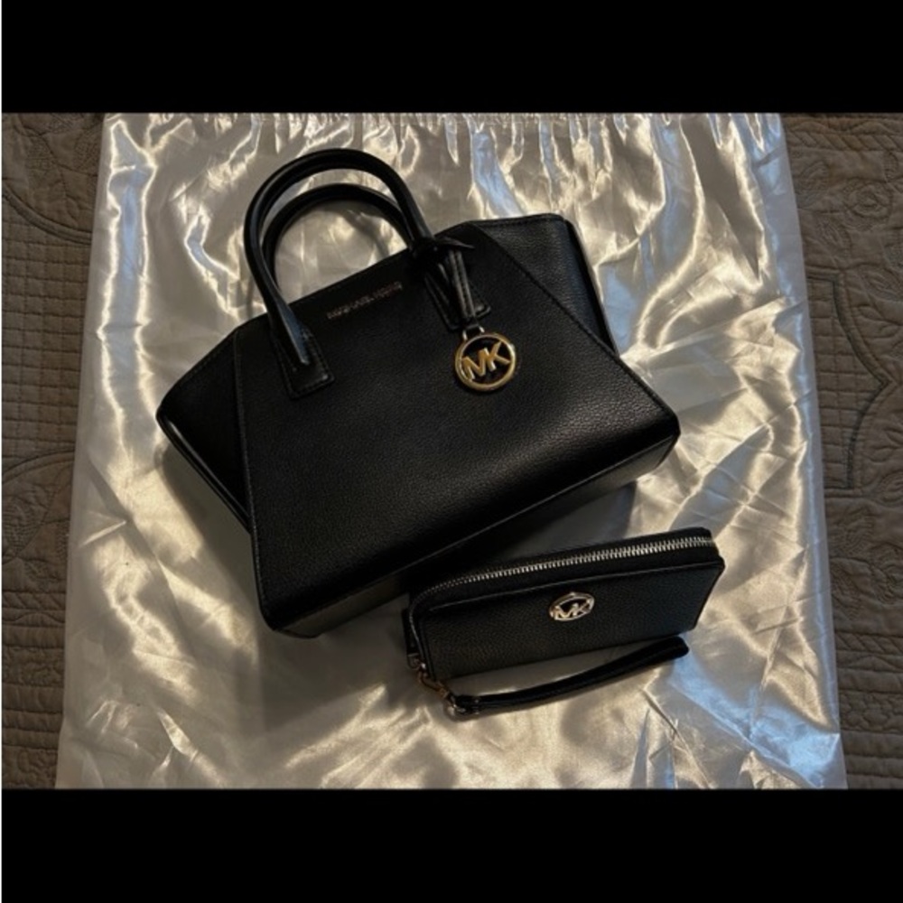 Michael Kors Bag and Wallet Set